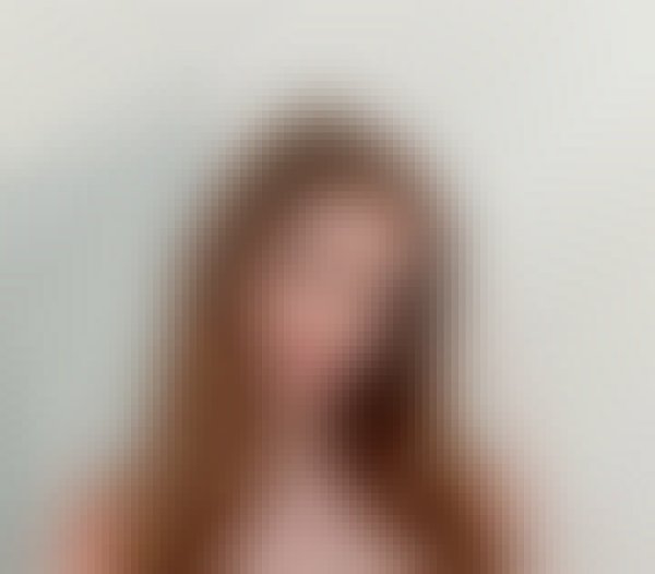 nessa, 28, Madagascar