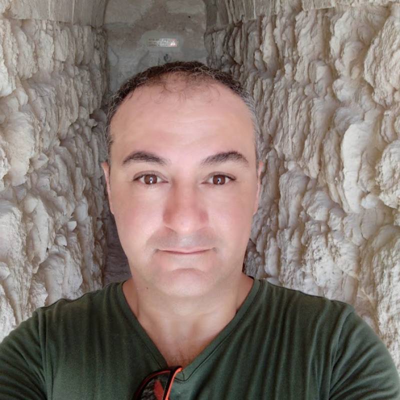 moro, 40, Tangalla