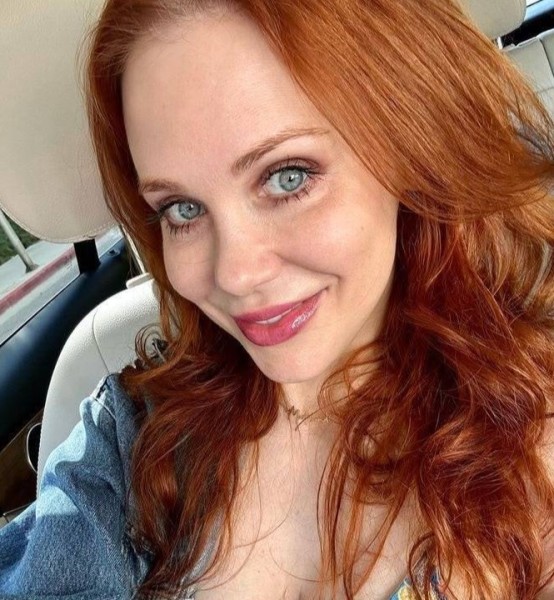 Jocelyn Flores, 34, Nitriansk
