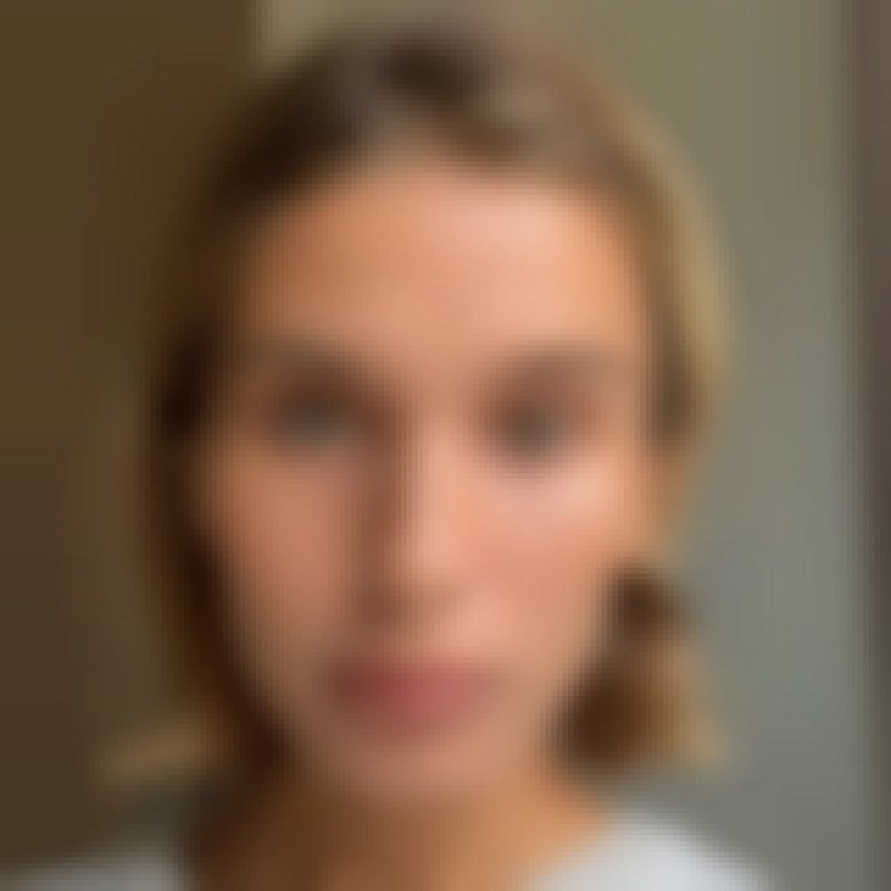 Lyan, 33