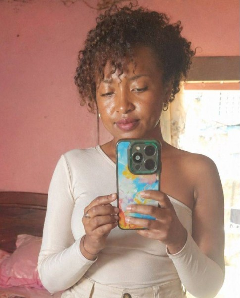 Sissie, 31, Cupar