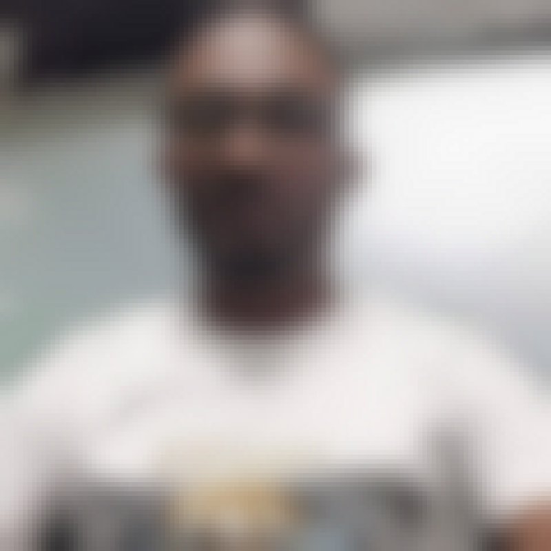 Inesta, 37, Buenaventura Lakes
