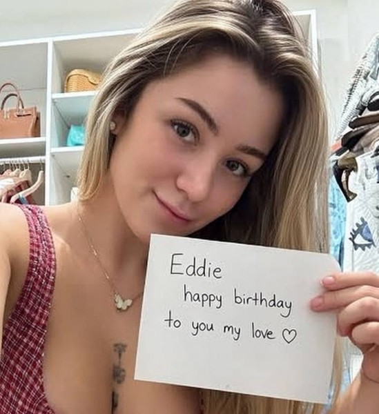 Amanda Kelly, 31, Pelaya