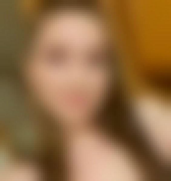 Laura Smith, 29, Saraiya