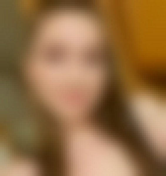 Laura Smith, 29, Slovakia