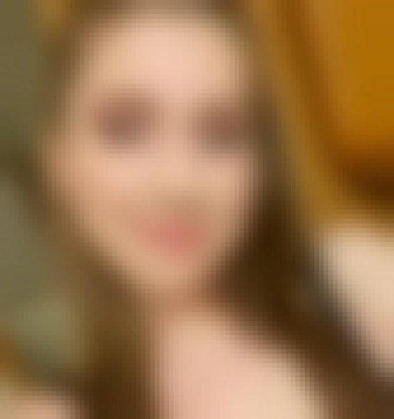Laura Smith, 29