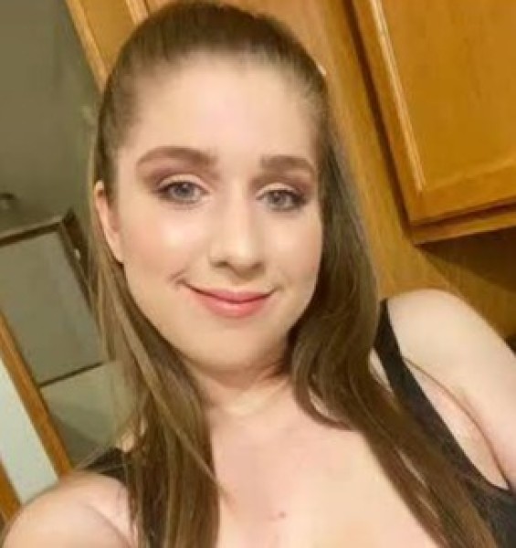 Laura Smith, 29, Kalves Polygrou