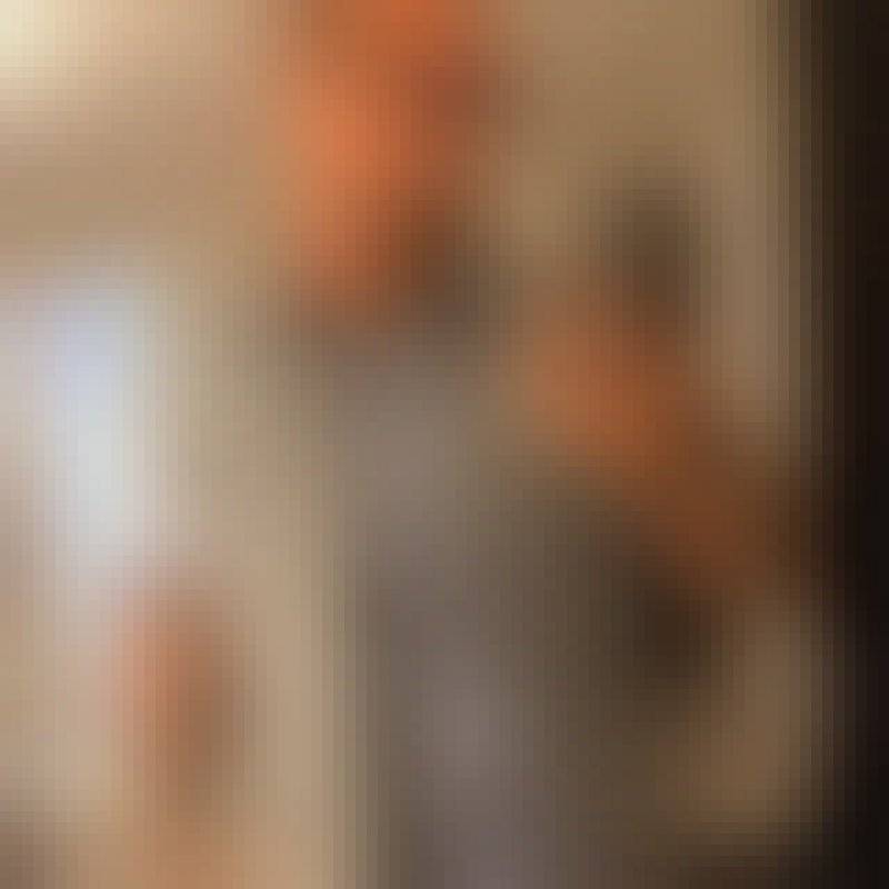 Mr B, 44, Saraynu