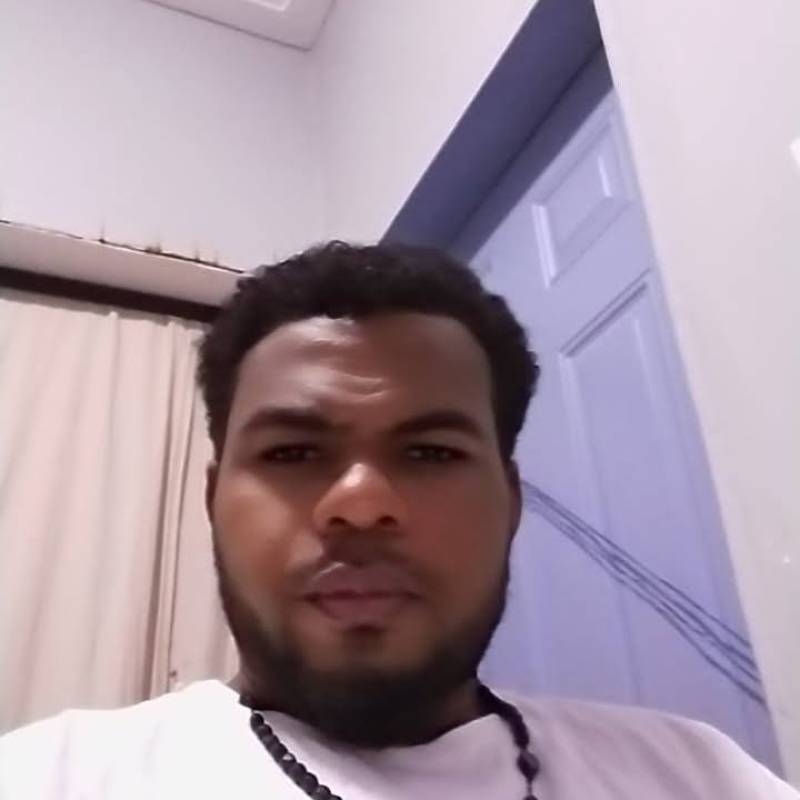 chidi, 40, Rosales