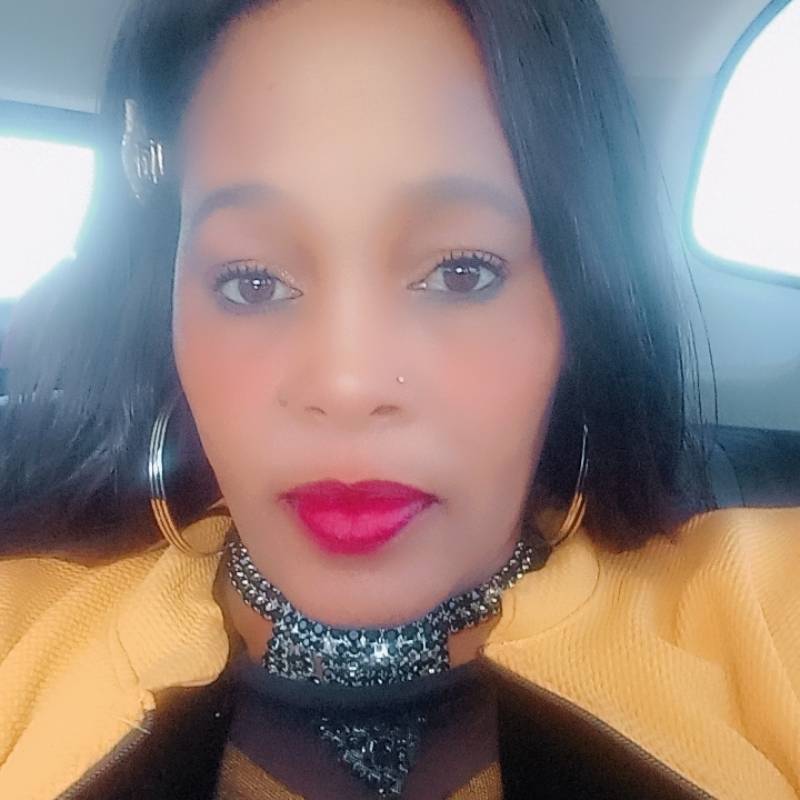 Thabang, 51, Vesele
