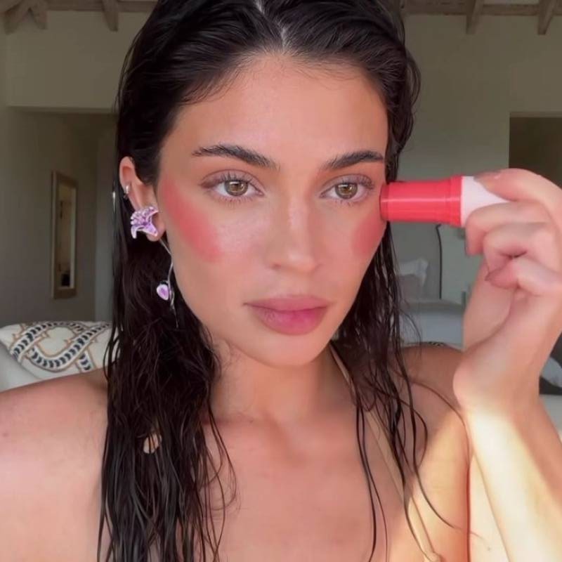 Kylie Jenner, 28, Orum