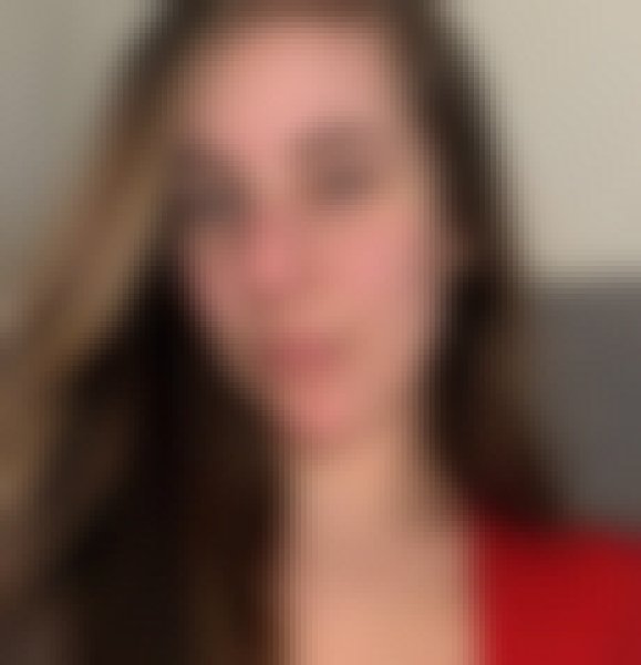 Bella, 50