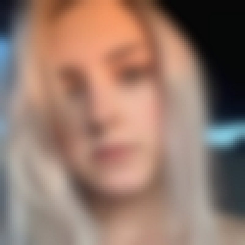 Charlotte, 31, Senegal