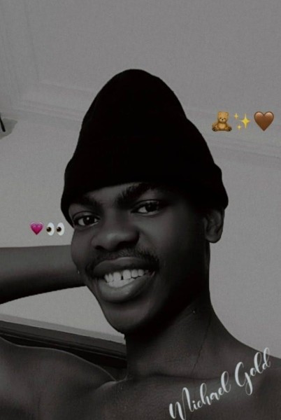 Michael Gold, 23, Iawar