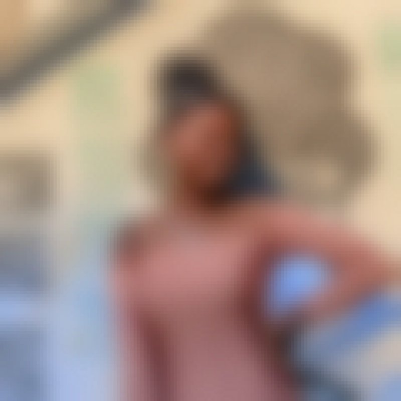 Marie Régina, 20, London