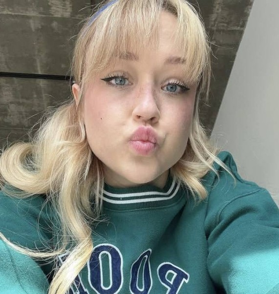 Allison D, 35, Minehead