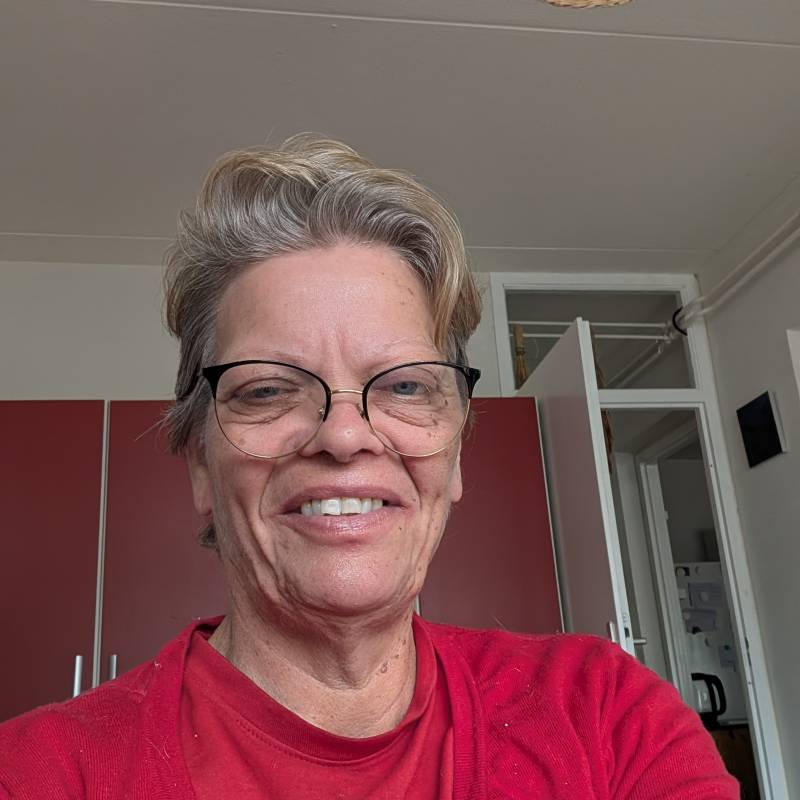Petra, 62, Me