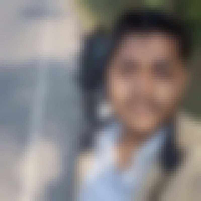 Shahed, 21, Tlanaro
