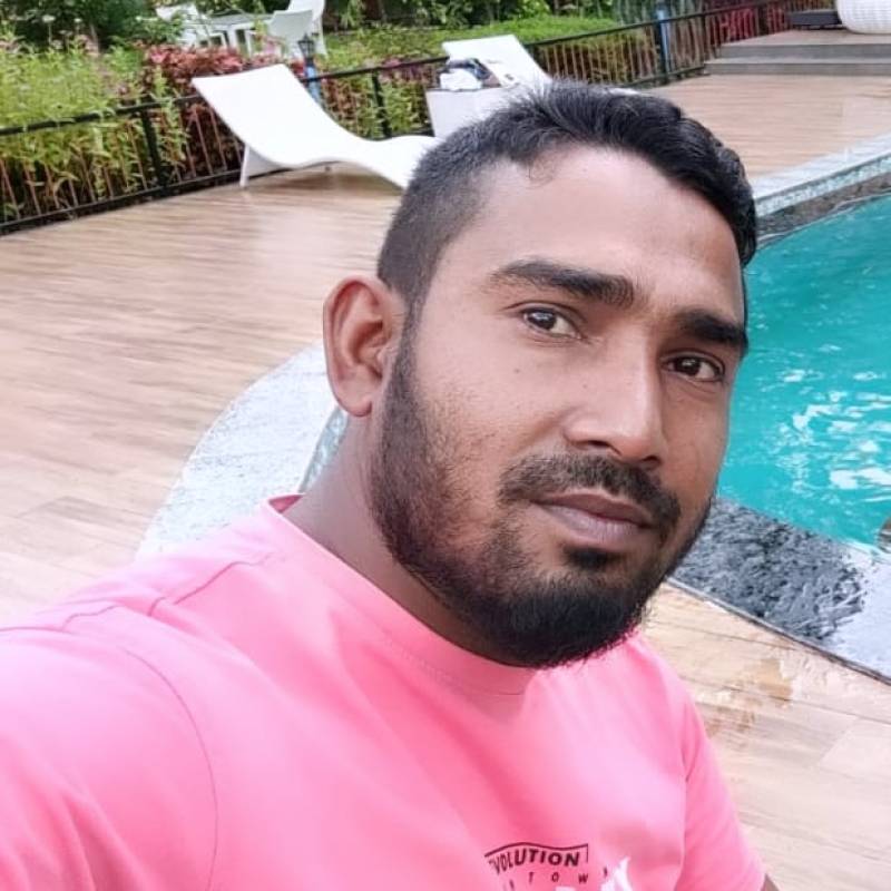 Nur, 37, Stelle