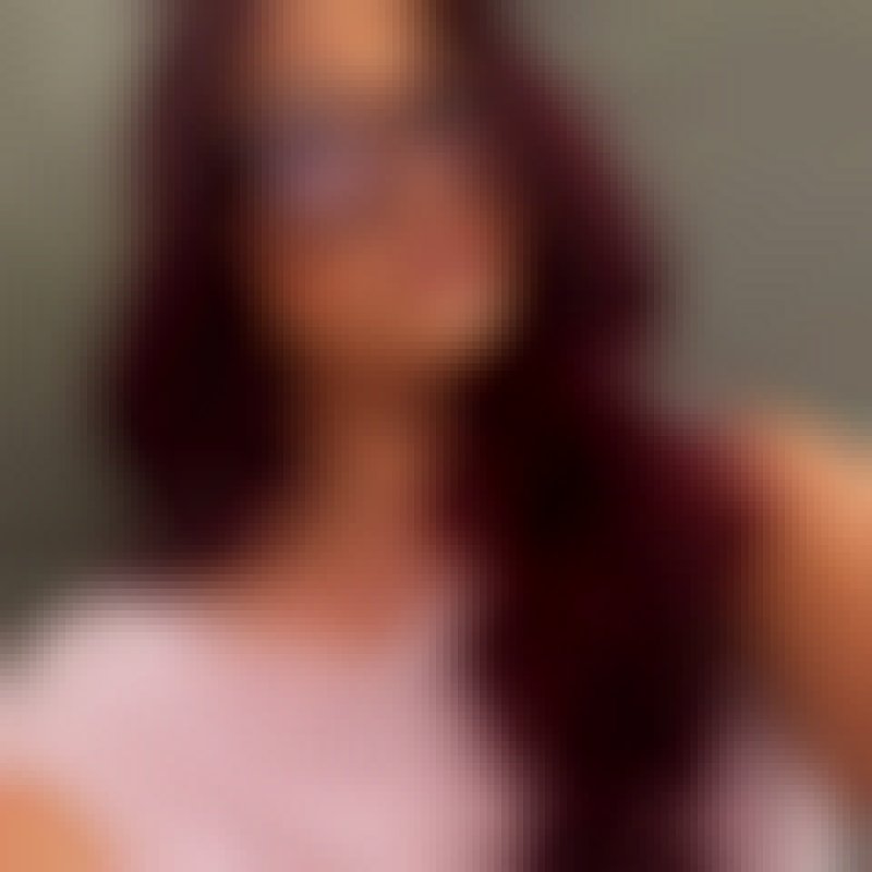 Angelina, 37