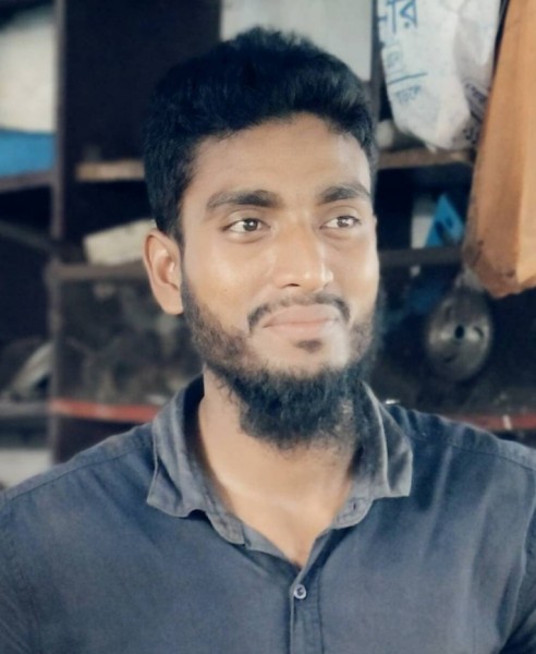 Hakim Ahmed, 26, 28 erpukhov b7 z100