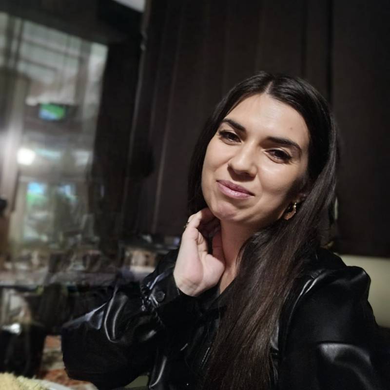 Olga, 32, Waukesha