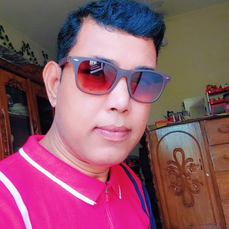 Kurshid, 41, Makulubita
