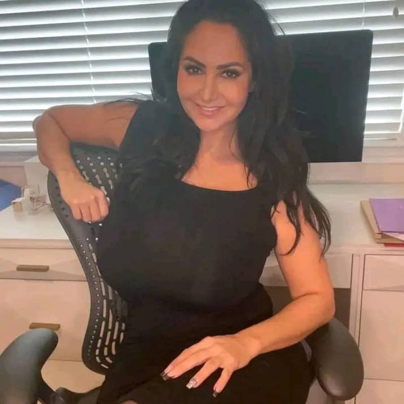 Anita, 50, Rjamahendri