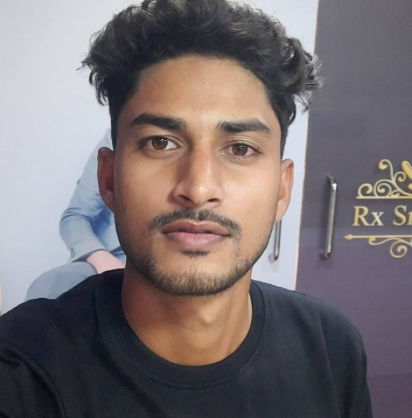 Ayon, 23, Akadag