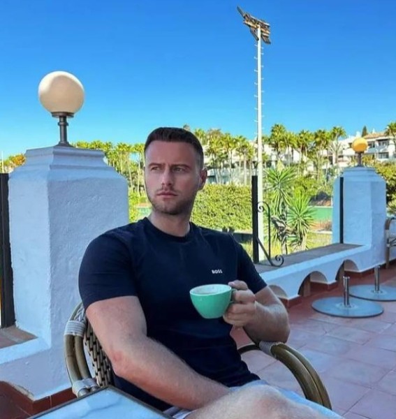 Micheal, 35, Bounaamane