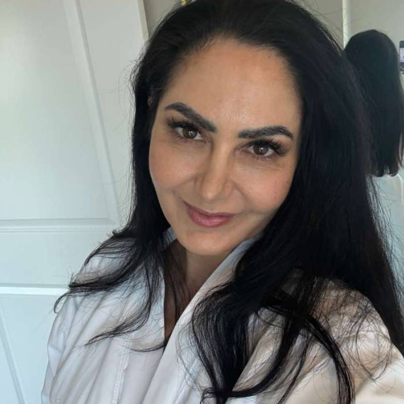Gloria, 48, South Africa