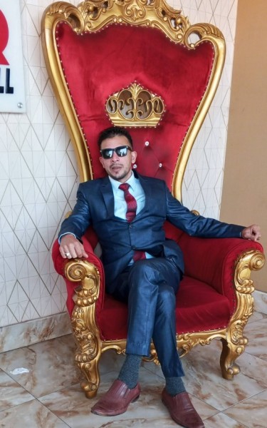 Emon, 30, Ankadinondrysakay