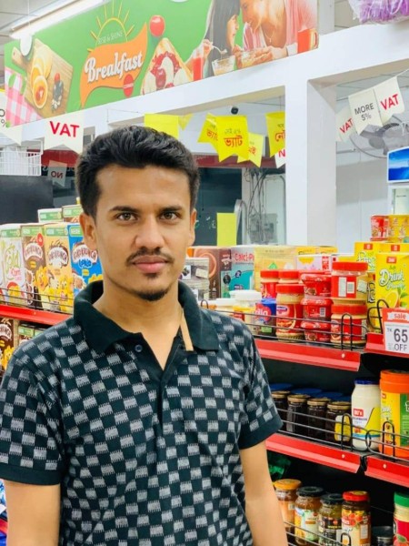 MD Munna, 27, Khairpur Mirs