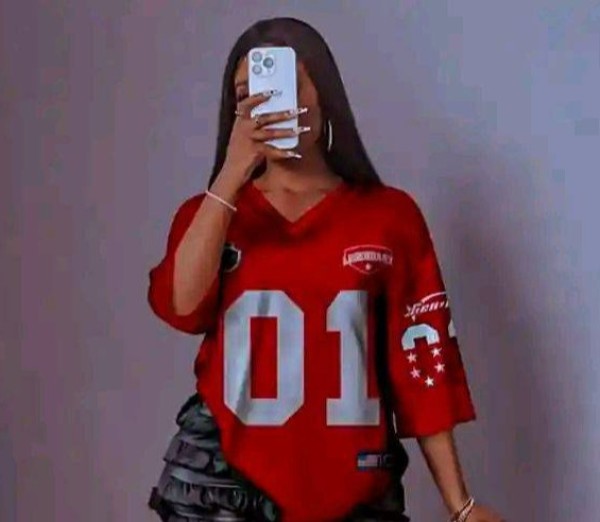 carol, 27, Saintchamond