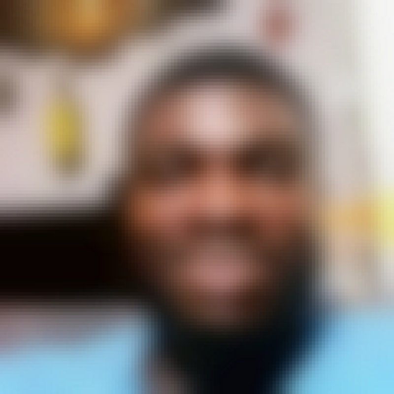 Bengee, 32, Llor