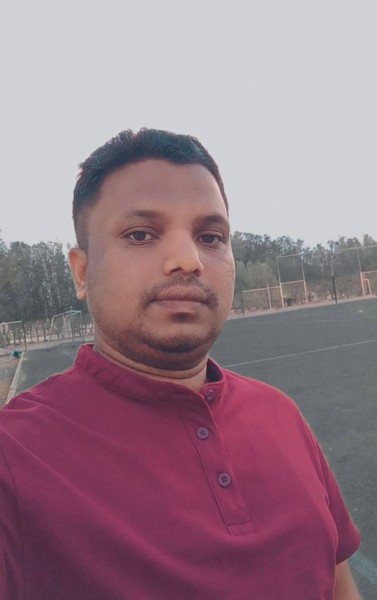 Arif, 23, Amalida