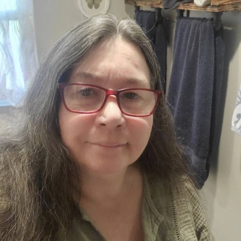 Michele, 52, Massena