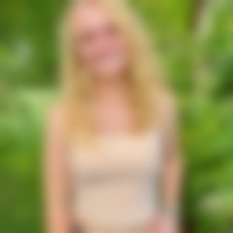 mary, 32, Canada