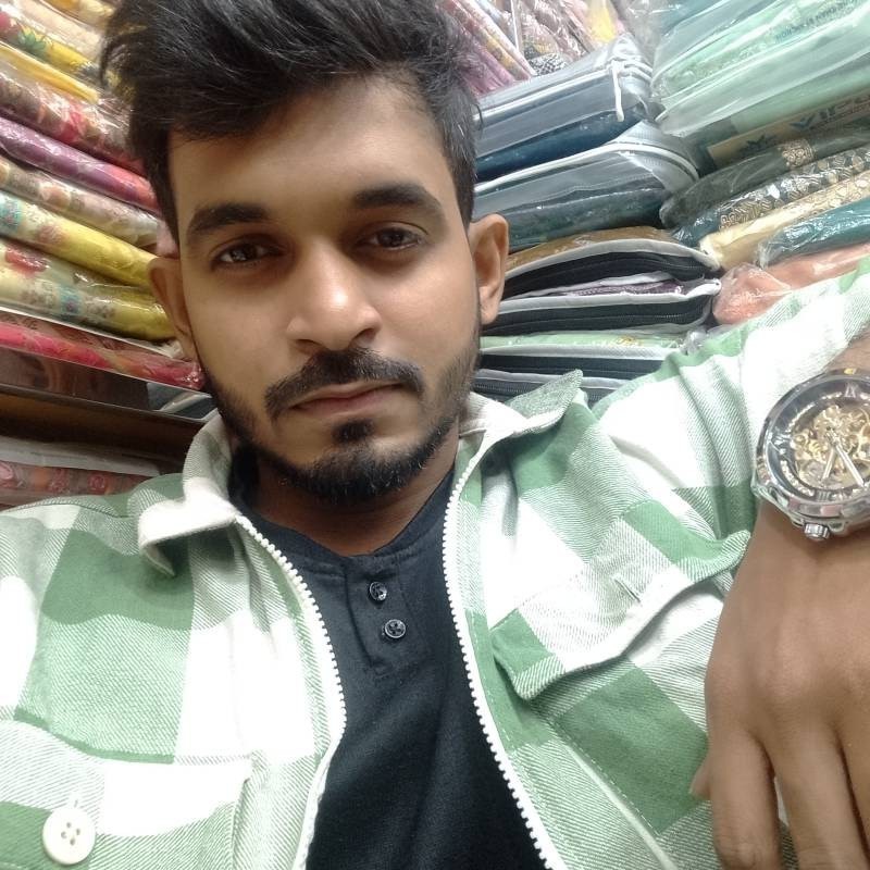 Ariyan, 28, Caldera