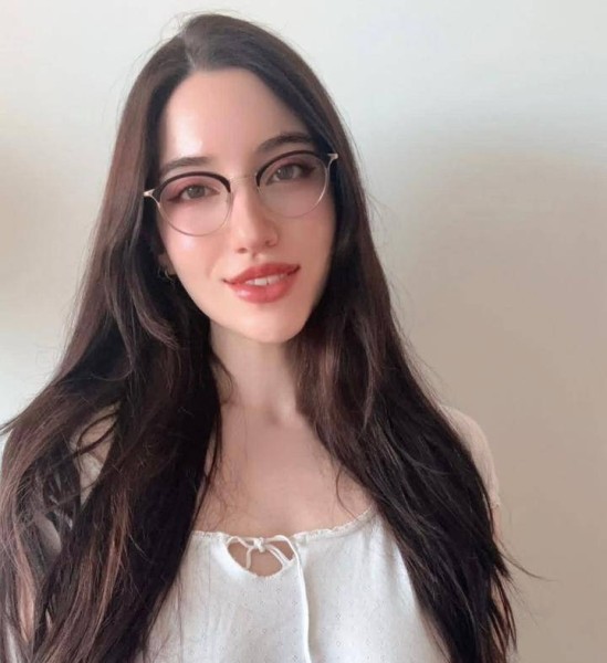 Laura, 39, 25 iaradronom b8 z110