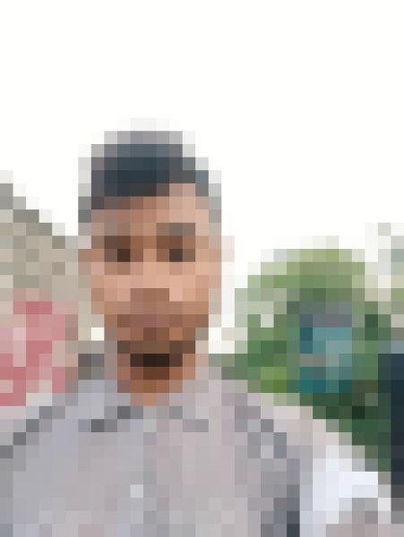 Apple, 22, Malta