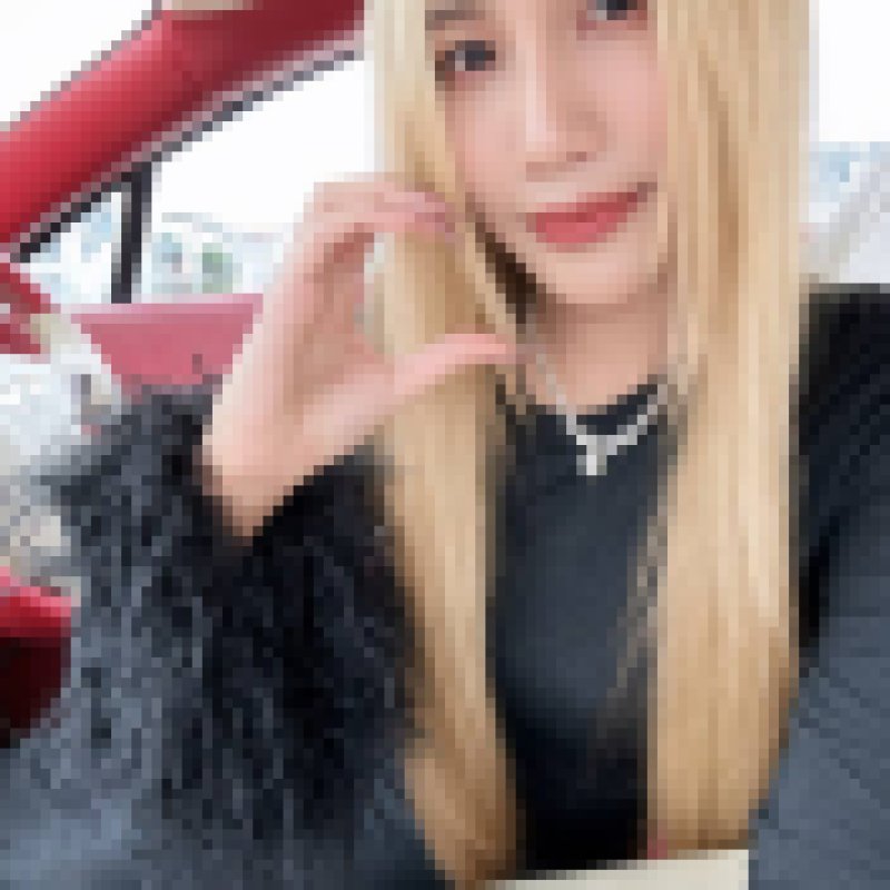 Kelly, 37, Kuwait