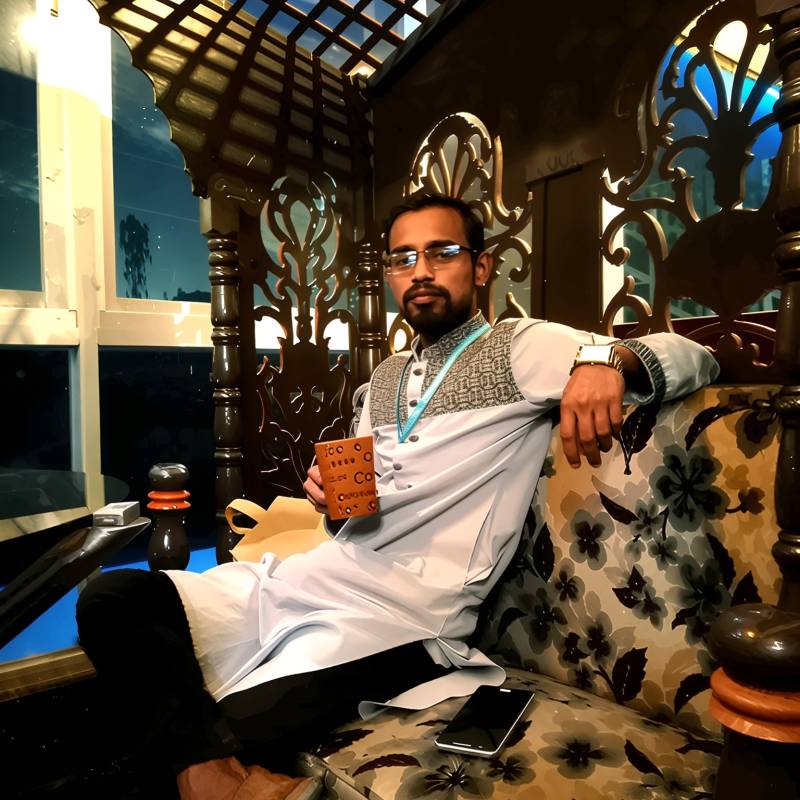 Akanto Chowdhury, 35, 25 avantes b8 z110