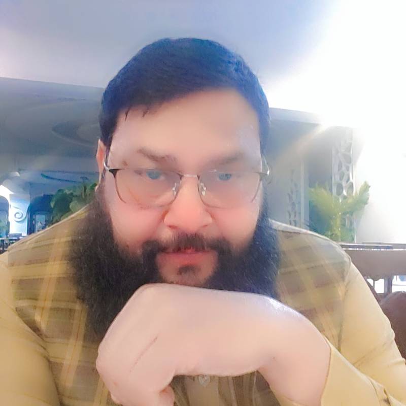 Atif, 41, Prescott Valley