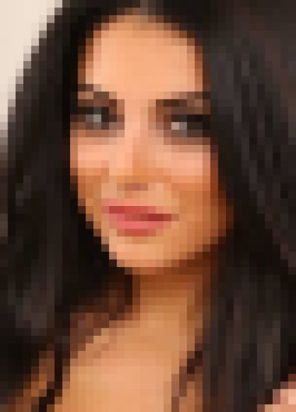 Candy, 35, Iraq