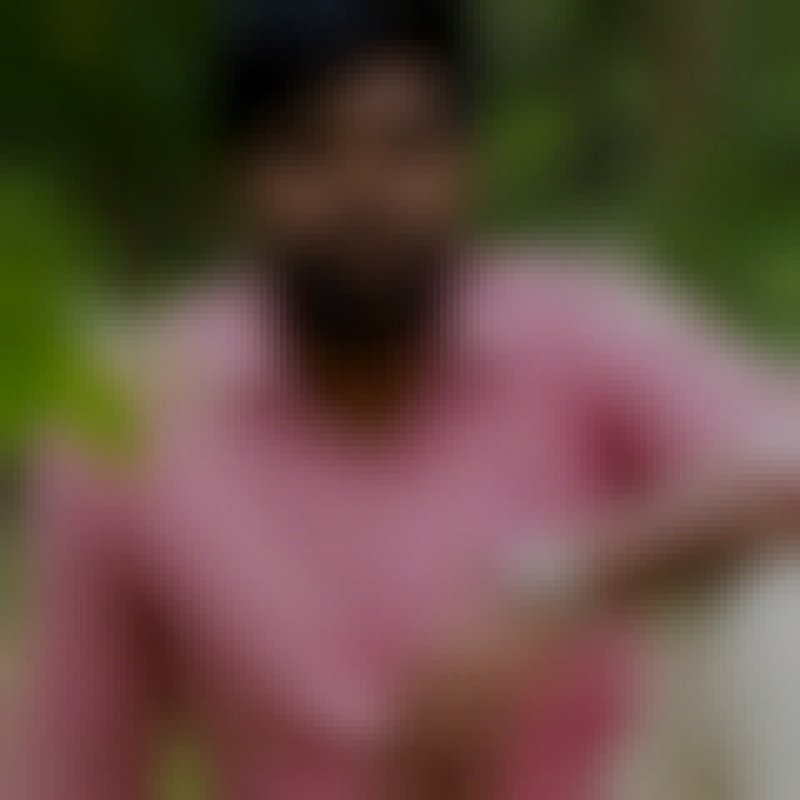 Mubaraq Anik, 29, Vera Cruz