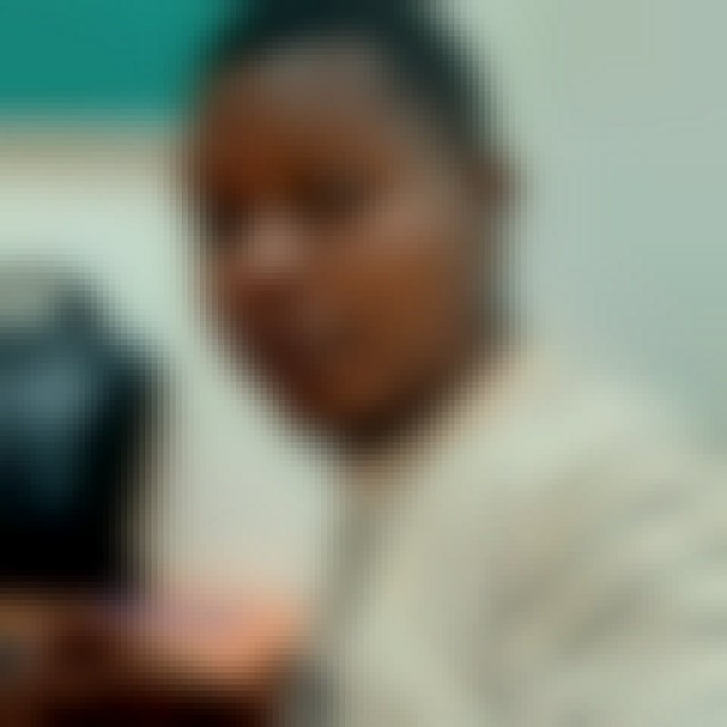 Armstrong, 34, Sale