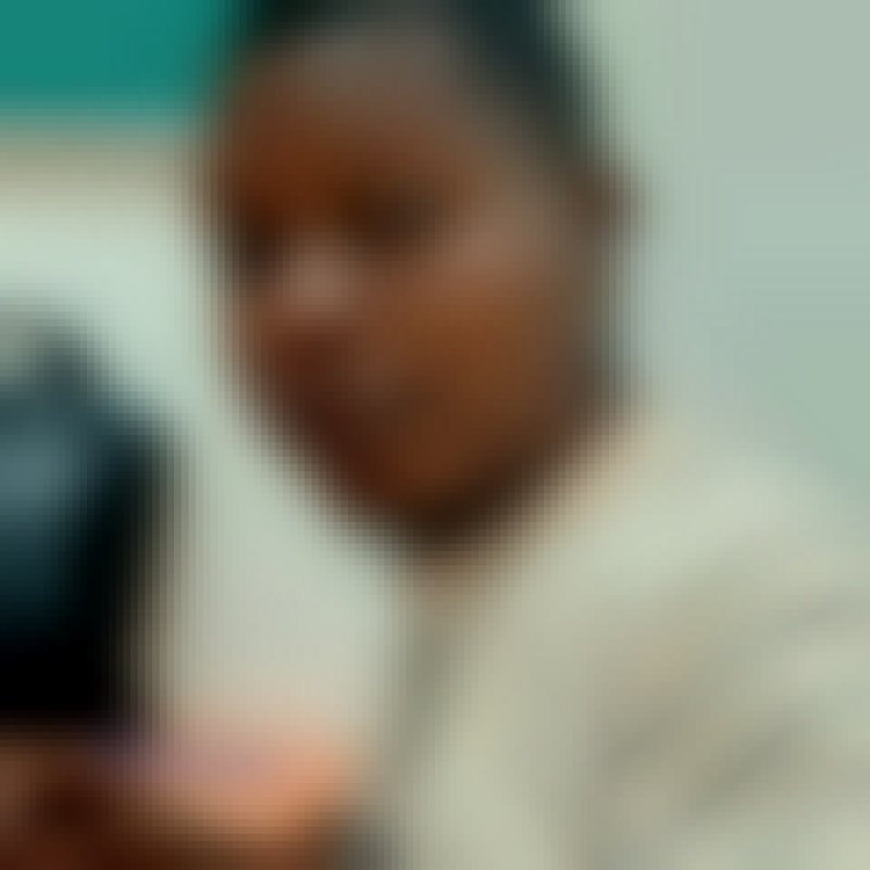Armstrong, 34, Lalgola