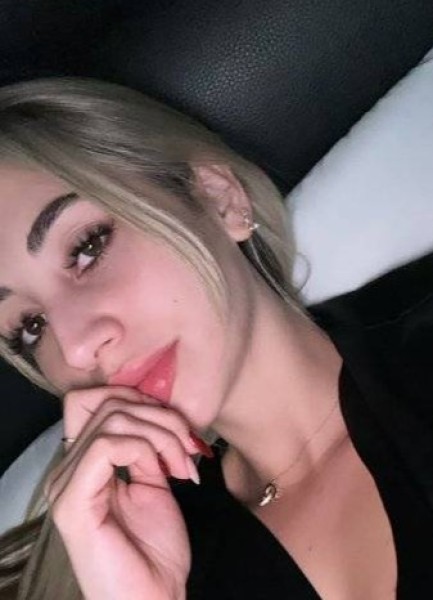 Mariam, 26, Chingford
