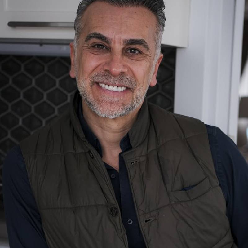 Eric Mike, 60, Manantenina